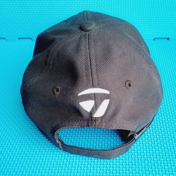 TaylorMade Hat Mens‎ Adjustable Black Strapback Cap Golf R1 Driver Embroidered - Picture 2 of 7
